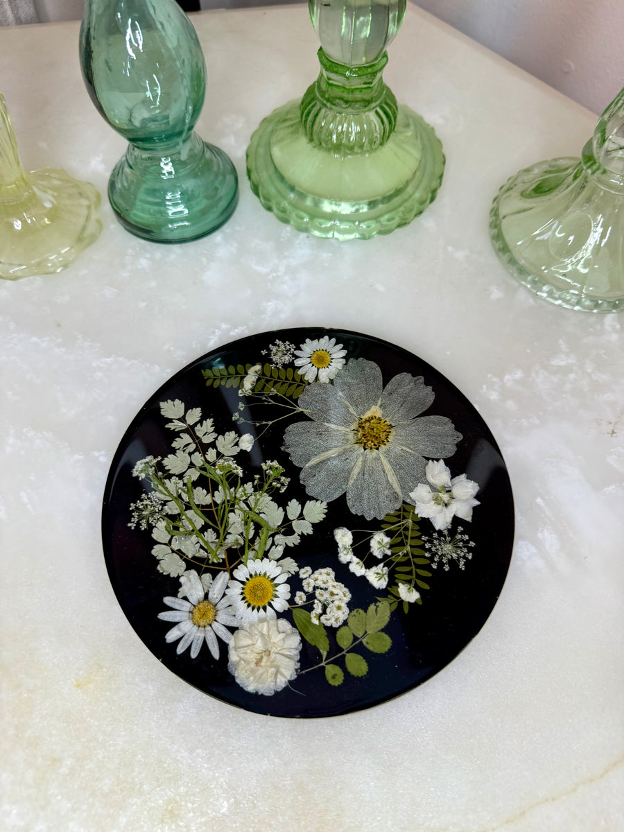 Dark Daisy Floral Round Murcia Board
