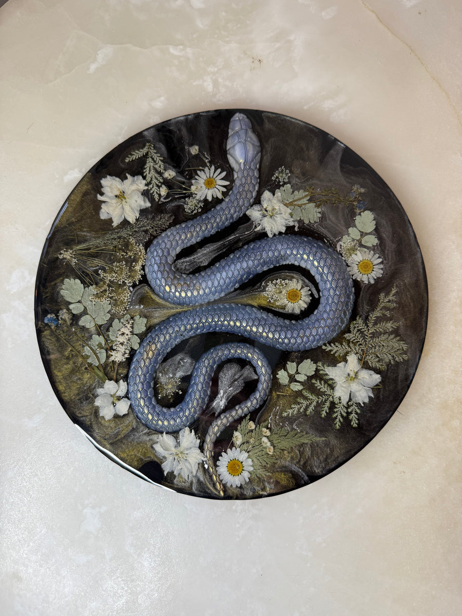 “Azul Nagini” Round Brie Board