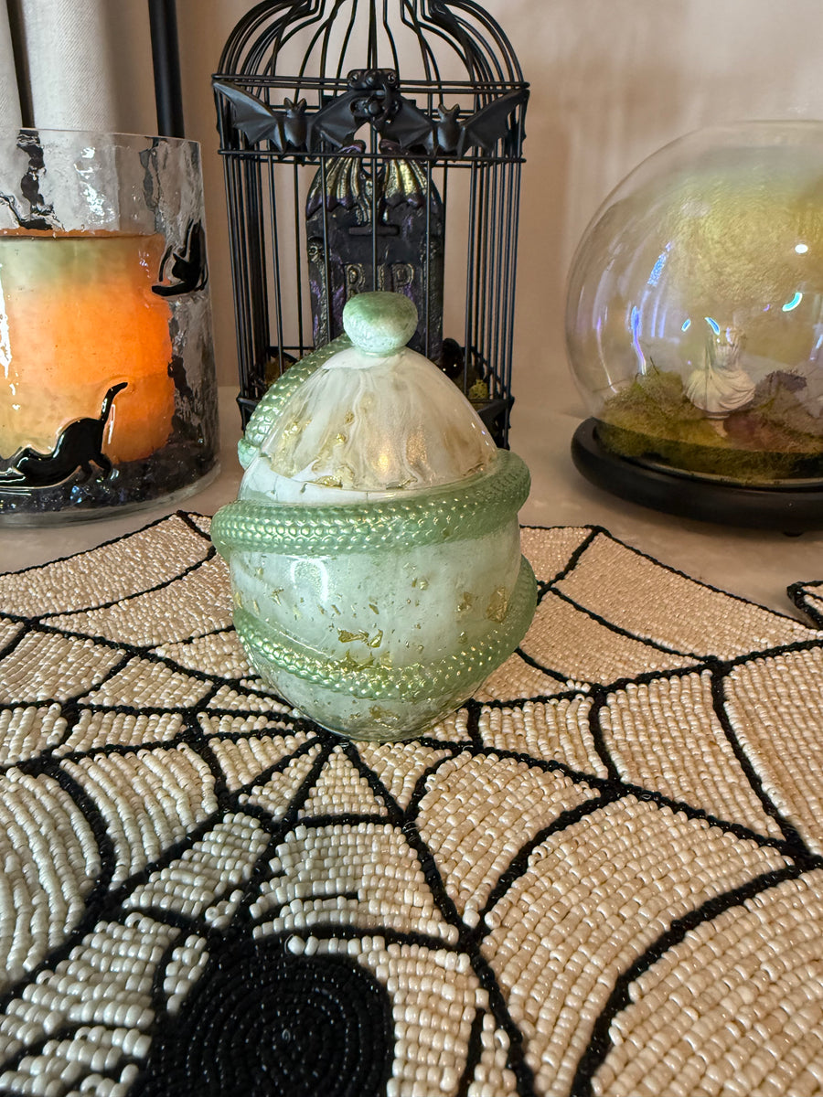 “Verde and Blanco” Nagini Jar