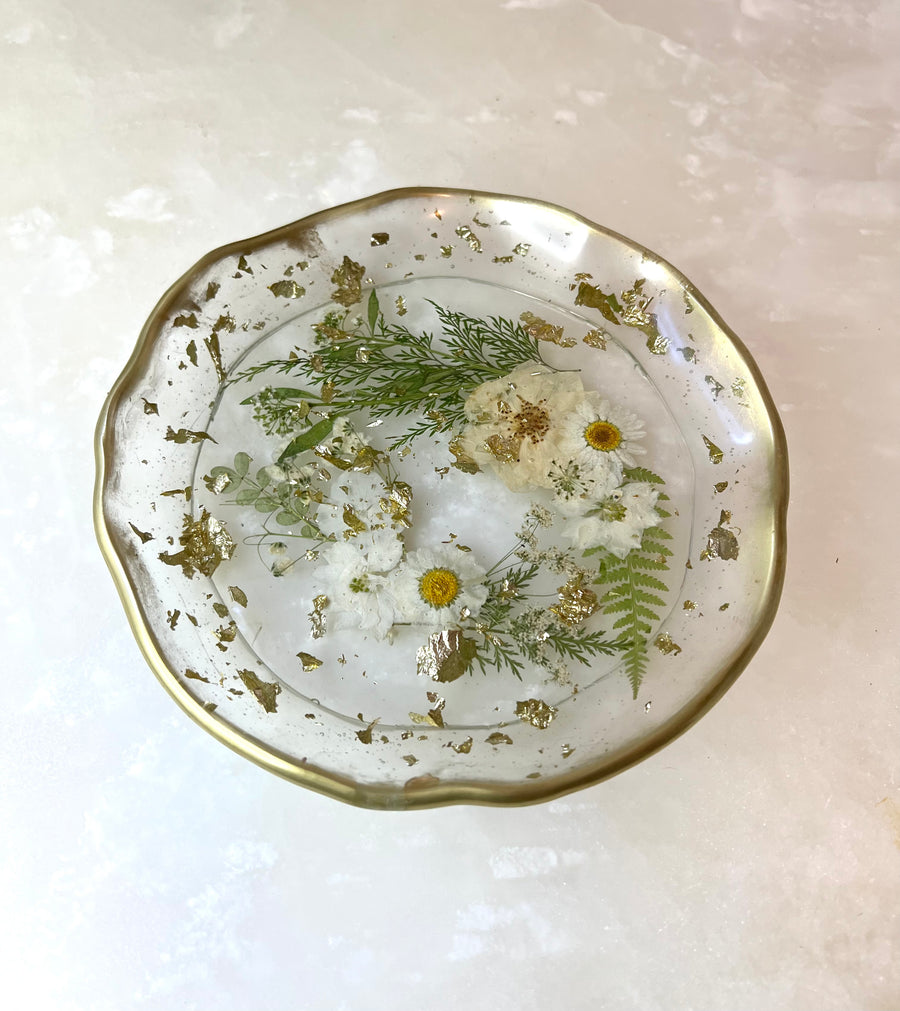 White Floral Artisan Round Tray