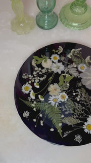 Dark Daisy Round Brie Board