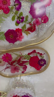 “Red Holiday Floral” Pill Tray