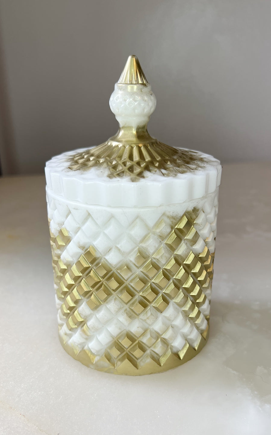 "White + Gold" Reale Jar