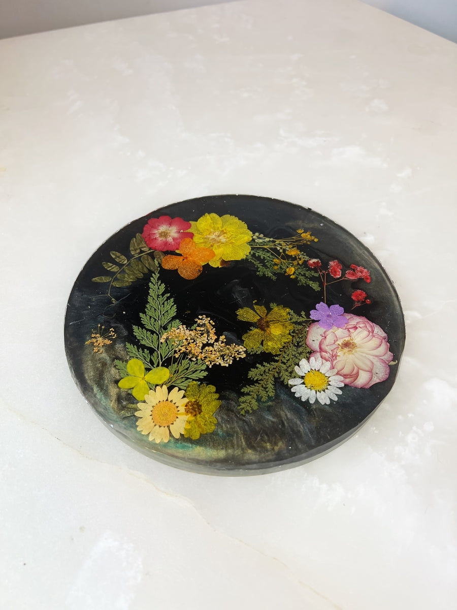 Dark Floral Round Murcia Board